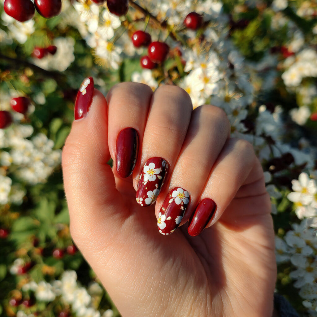 attractive cherry mocha accent nails with outdoor 1