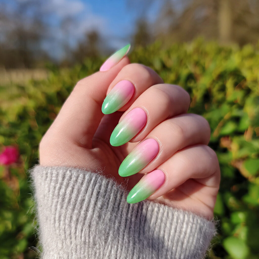attractive green and pink ombr nails with outdoor