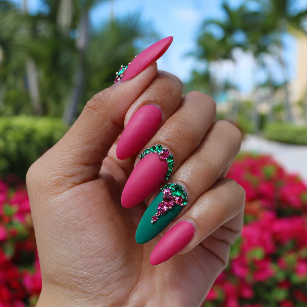attractive hot pink and emerald nails with outdoor 1