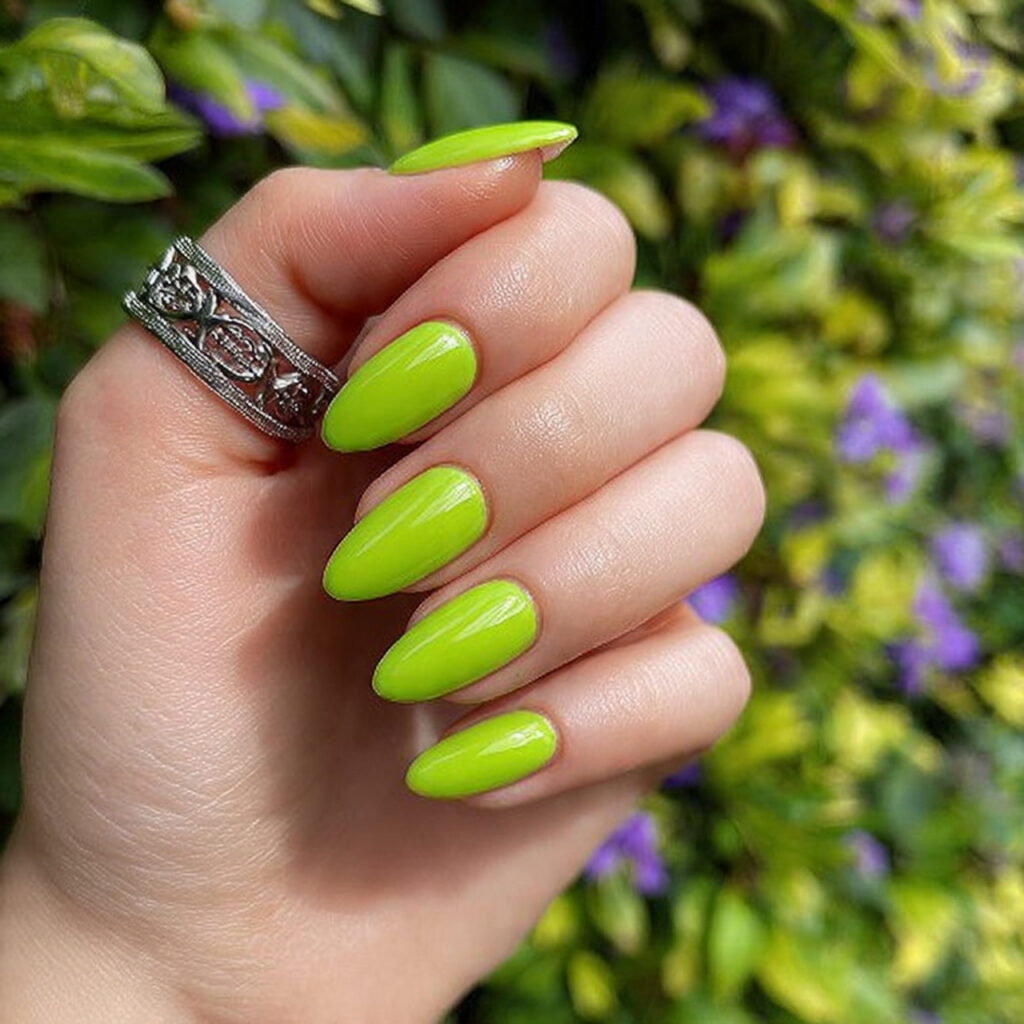 attractive lime green gloss nails for a fresh stat
