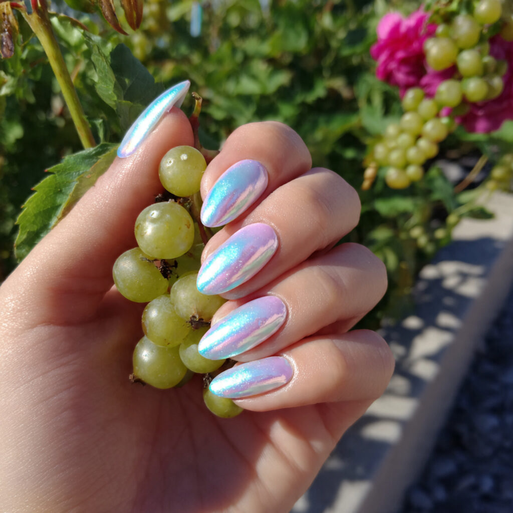 attractive pearl chrome short nails with outdoor s