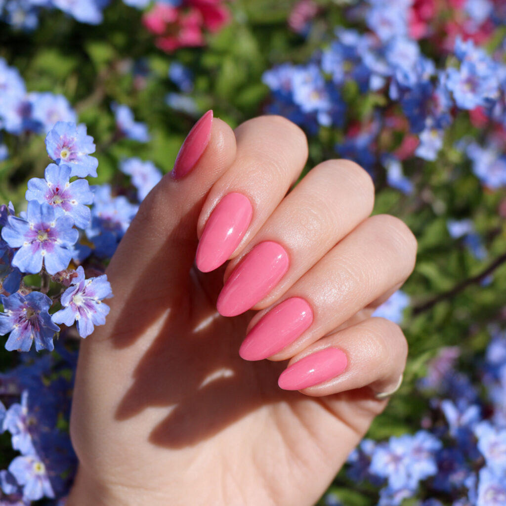 attractive rosy aura mini nails with outdoor summe