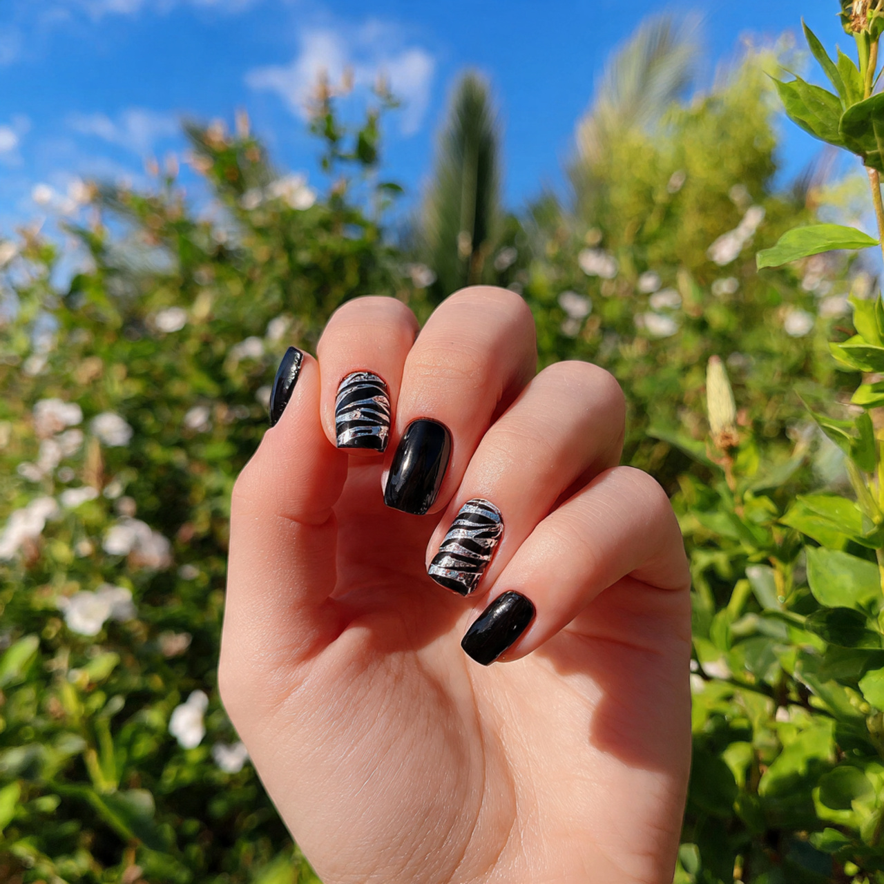 Short Black Nails