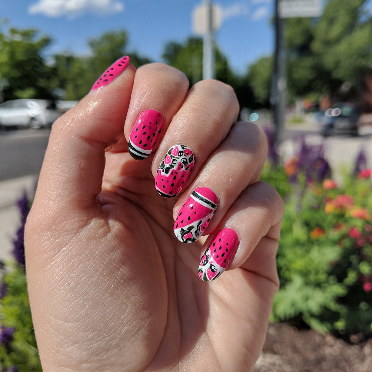 Black and Pink Nails